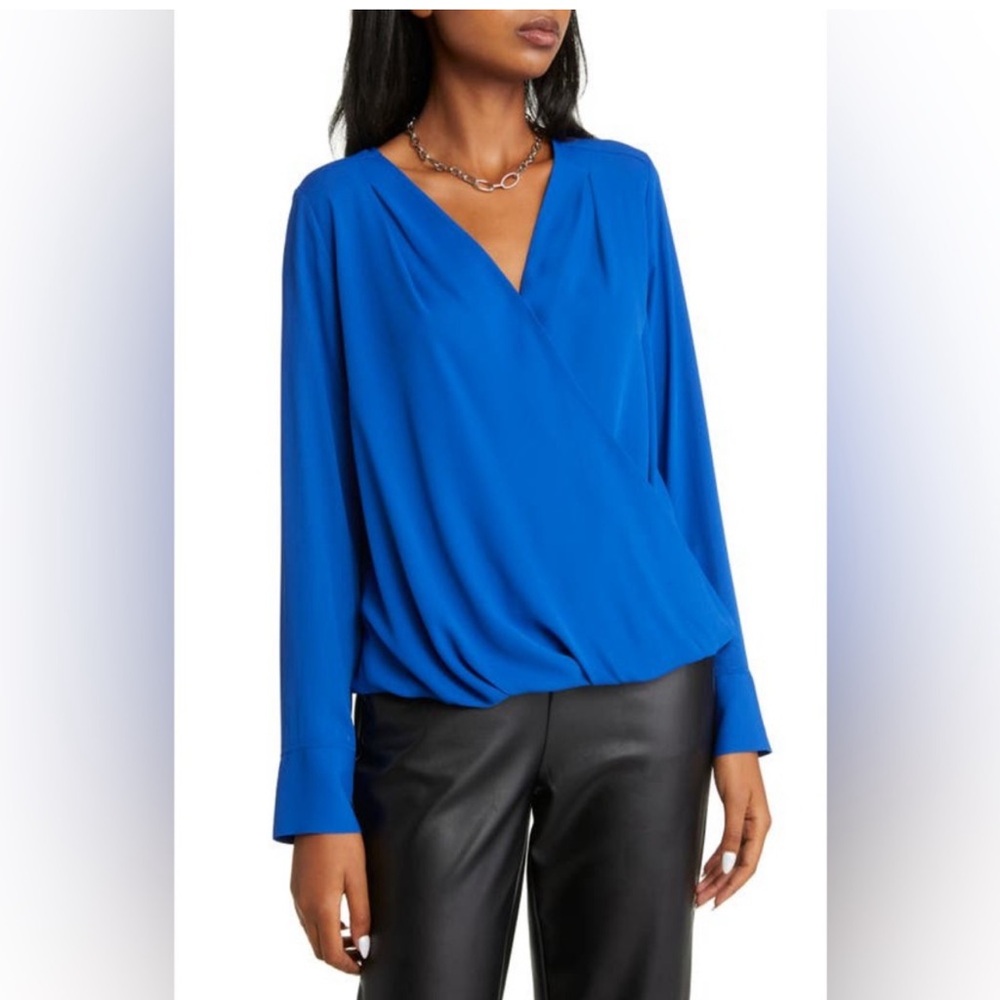 NWT Halogen Vibrant Blue Top LP